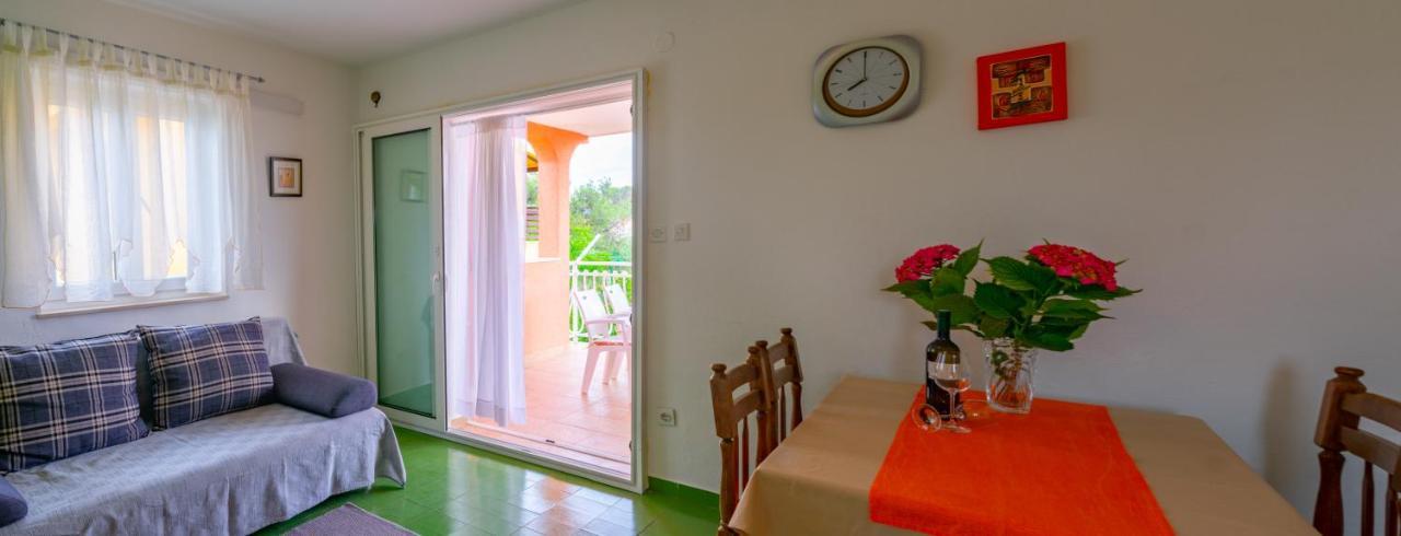 Apartment Tony - 2Bdr Beachfront Ядрия Екстериор снимка