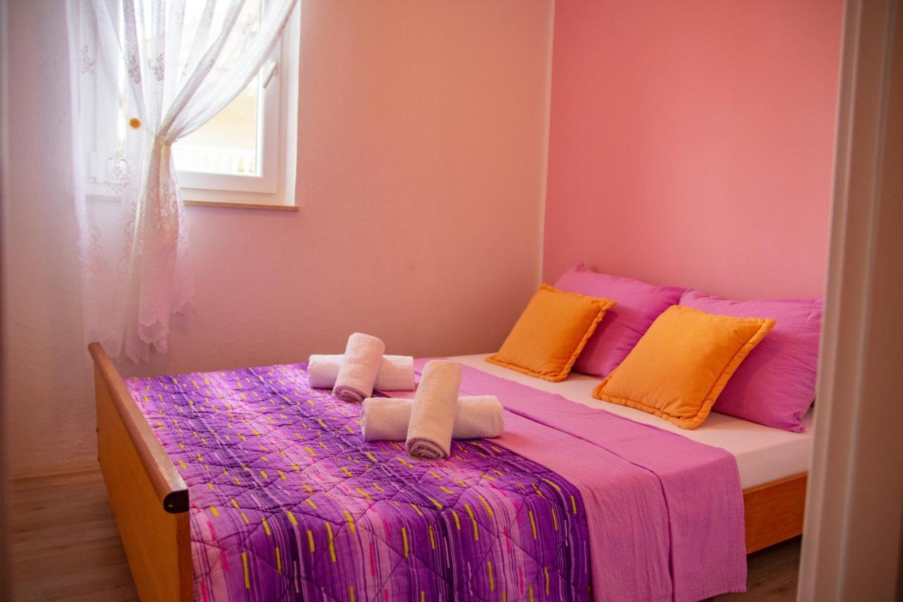 Apartment Tony - 2Bdr Beachfront Ядрия Екстериор снимка